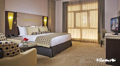 نمای تخت بزرگ اتاق اگزکیوتیو