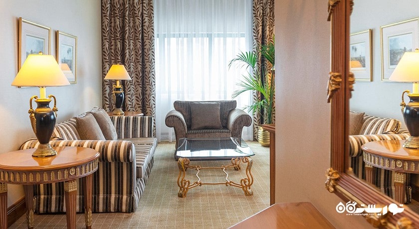 محوطه نشیمن سوئیت اگزکیوتیو