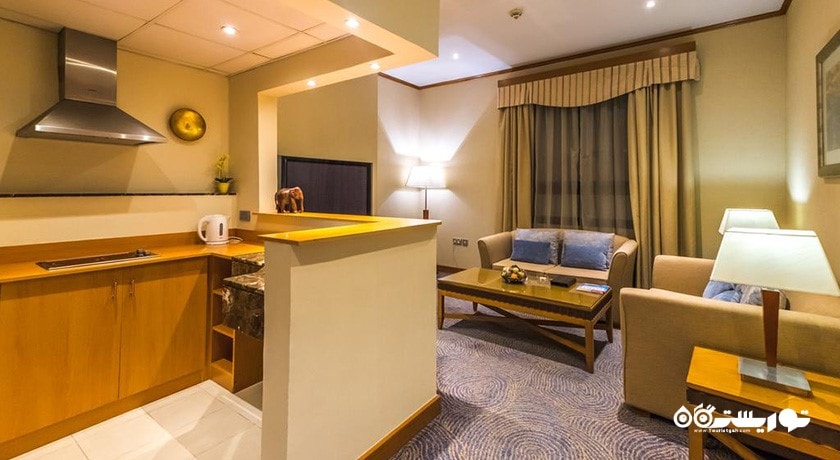 نمایی از آشپزخانه سوئیت هتل
