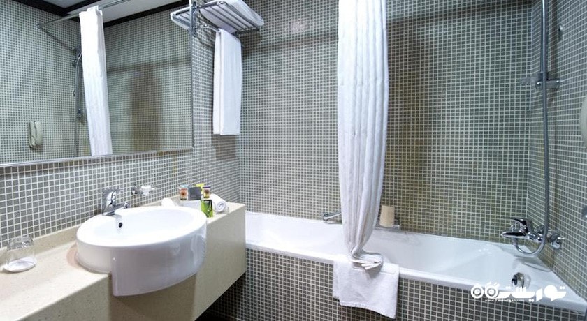 حمام و سرویس بهداشتی اتاق ها