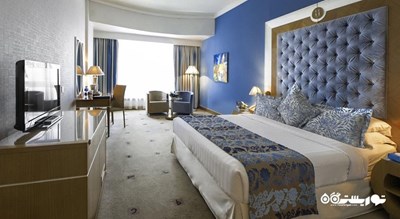 نمای تخت بزرگ اتاق اگزکیوتیو