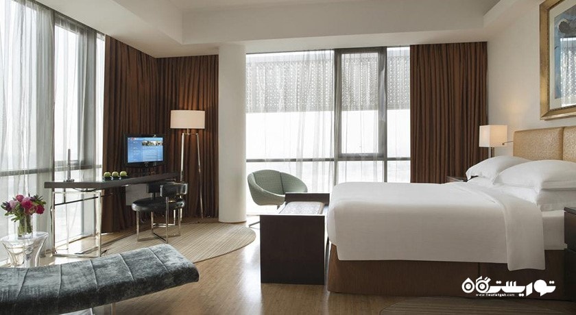 نمای تخت بزرگ سوئیت دلوکس