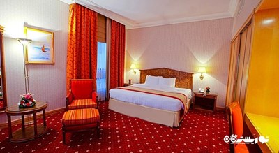 نمای تخت بزرگ اتاق اگزکیوتیو