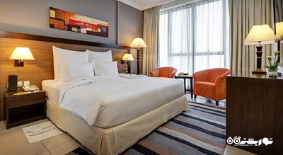 نمای تخت بزرگ آپارتمان یک خوابه