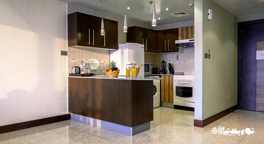آشپزخانه آپارتمان یک خوابه دلوکس