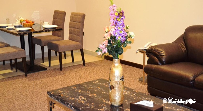 محوطه نشیمن سوئیت جونیور