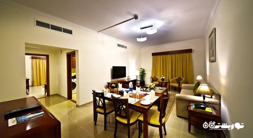 میز غذاخوری آپارتمان دوخوابه