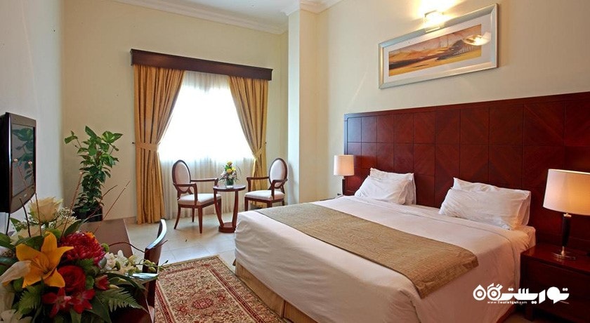 نمای تخت بزرگ آپارتمان دوخوابه