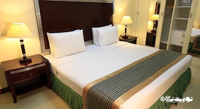 تخت بزرگ آپارتمان یک خوابه