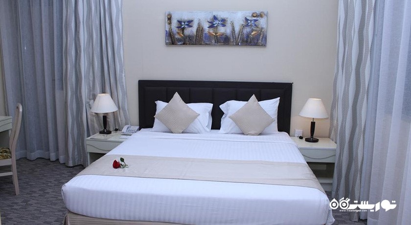 نمای تخت بزرگ آپارتمان یک خوابه