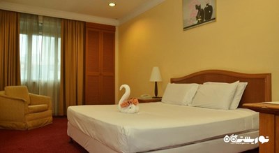 نمای تخت بزرگ اتاق دلوکس