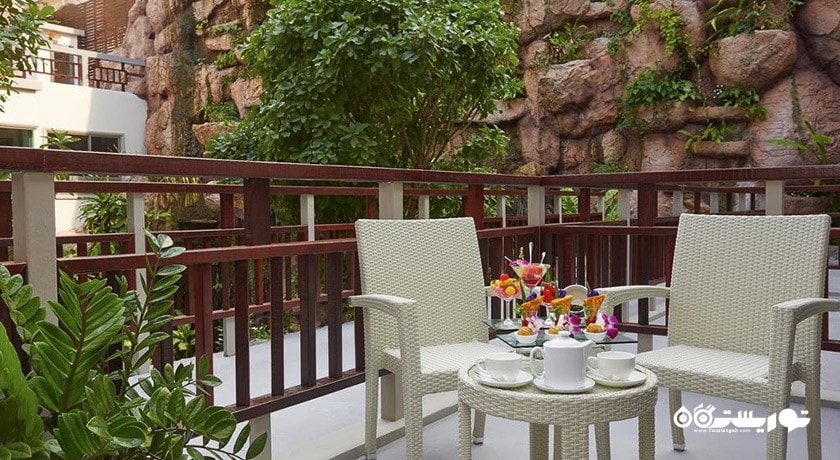 محوطه نشیمن تراس اتاق فمیلی
