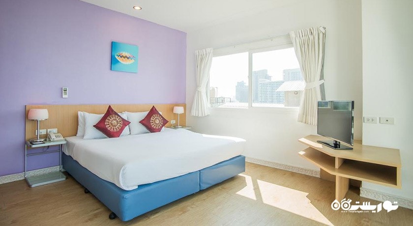 نمای تخت بزرگ سوئیت سه خوابه