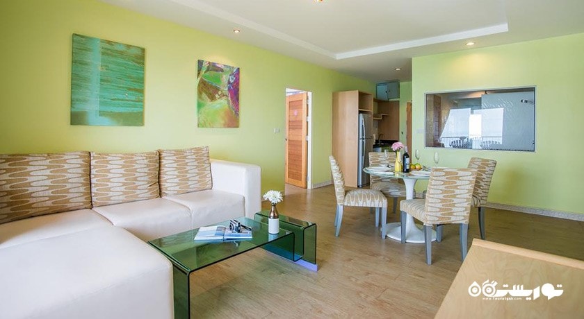 محوطه نشیمن سوئیت سه خوابه