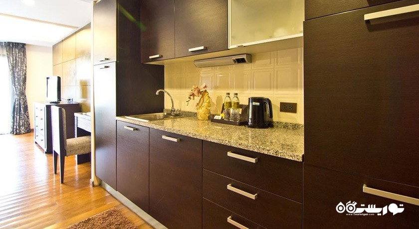 نمای آشپزخانه اتاق دلوکس