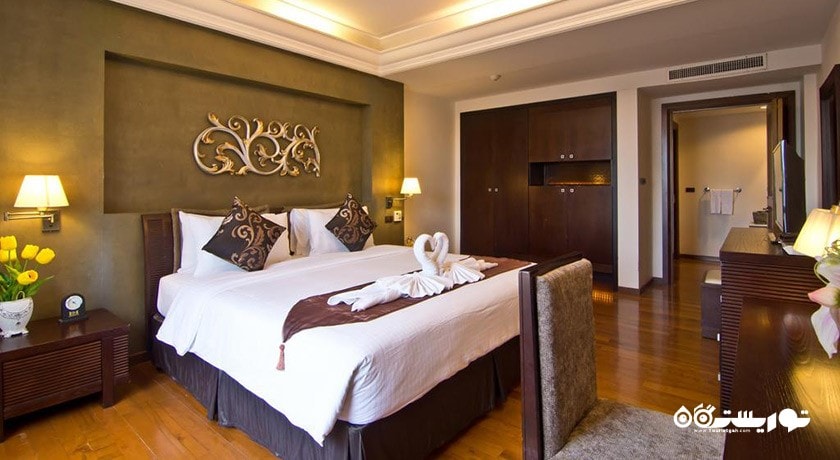 نمای تخت بزرگ سوئیت یک خوابه