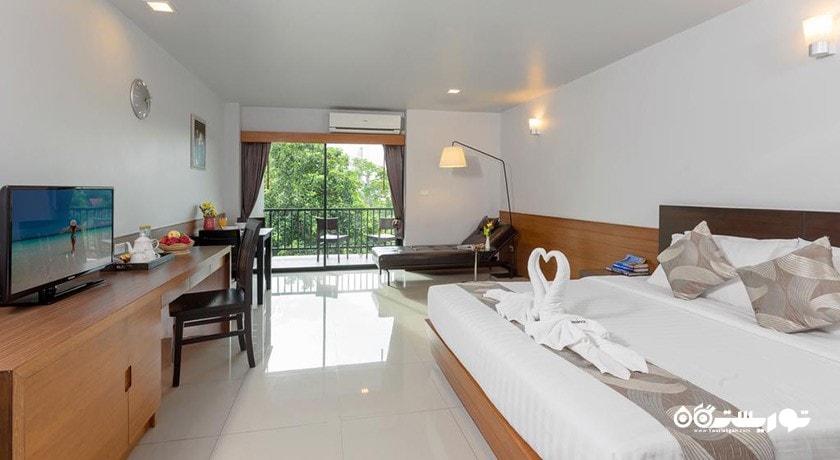 نمای تخت بزرگ اتاق دلوکس