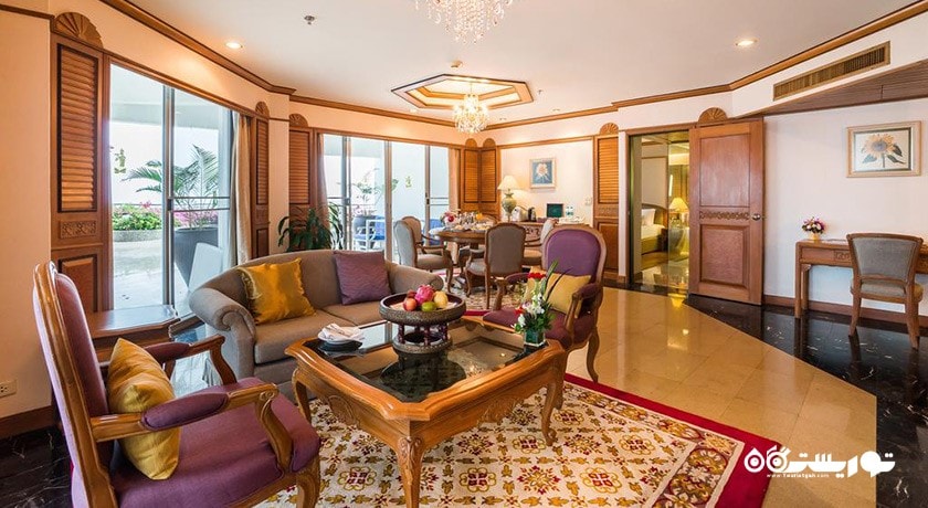 محوطه نشیمن سوئیت رویال