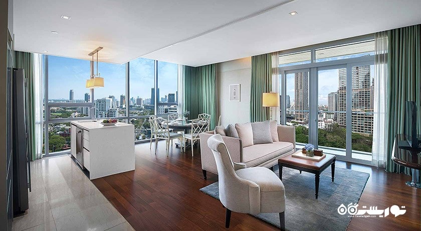 محوطه نشیمن سوئیت سه خوابه