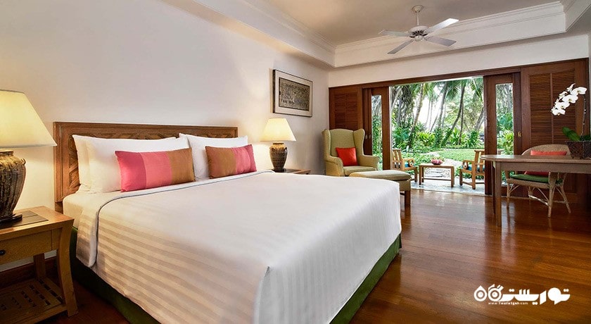 نمای تخت بزرگ اتاق گاردن