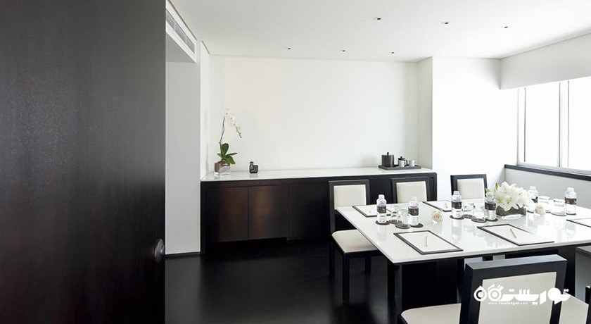 میز غذاخوری سوئیت اگزکیوتیو