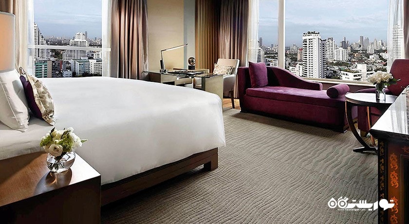 نمای تخت بزرگ اتاق کلاب