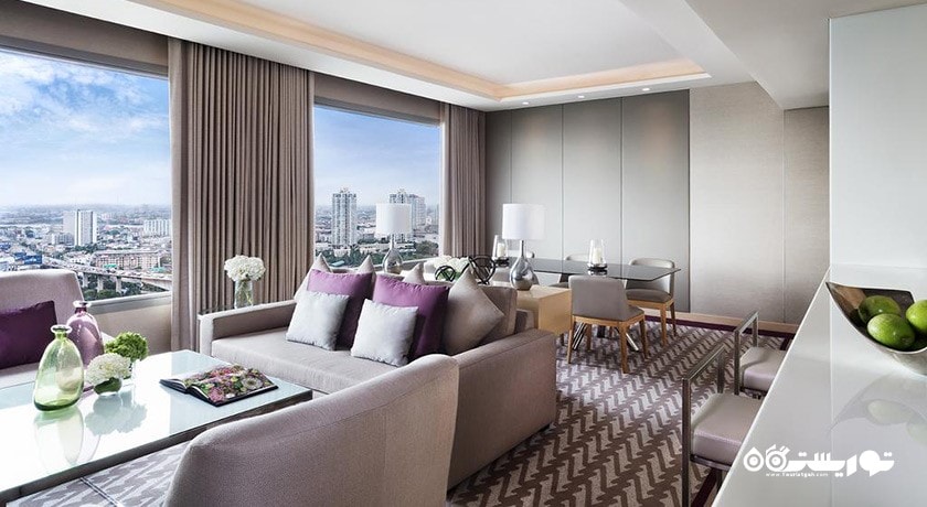 محوطه نشیمن سوئیت سه خوابه