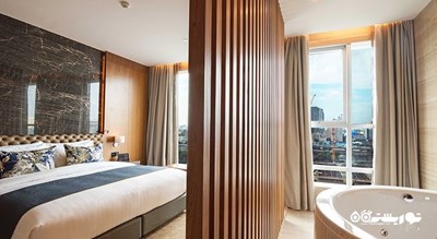 نمای تخت بزرگ سوئیت هتل