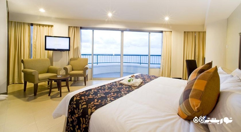 نمای تخت بزرگ سوئیت دوخوابه