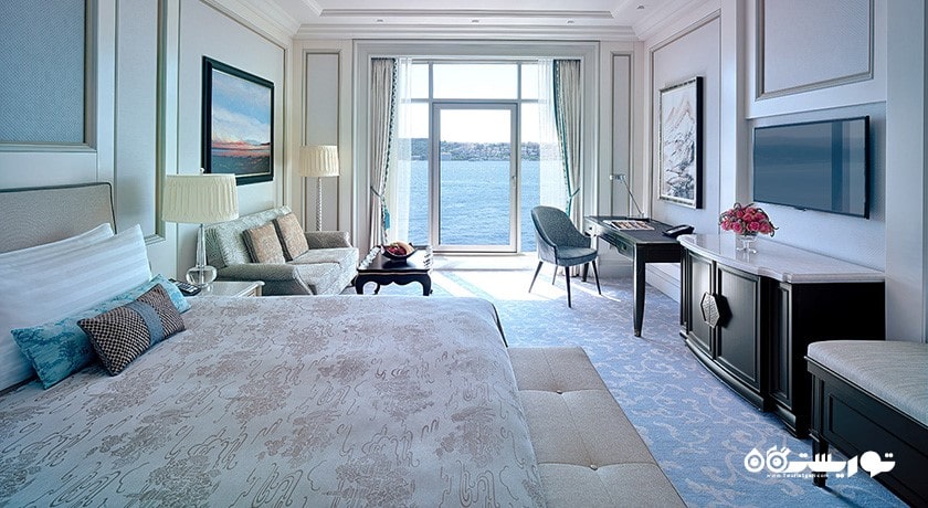 نمای تخت بزرگ اتاق پرمیر