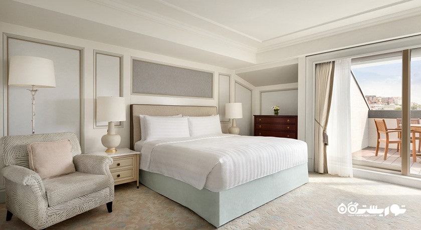 نمای تخت بزرگ سوئیت اگزکیوتیو