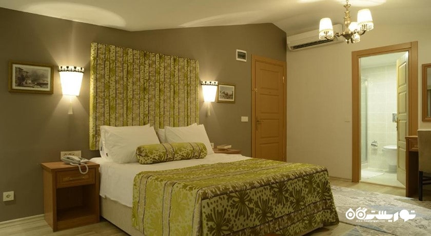 تخت بزرگ سوئیت با چشم انداز دریا