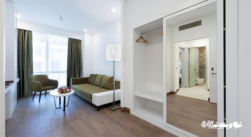 محوطه نشیمن سوئیت جونیور