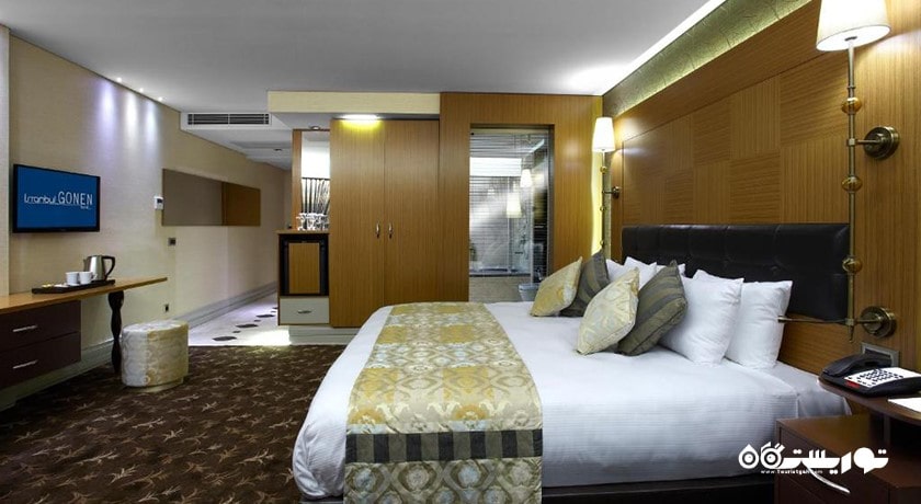 نمای تخت بزرگ اتاق سوپریور