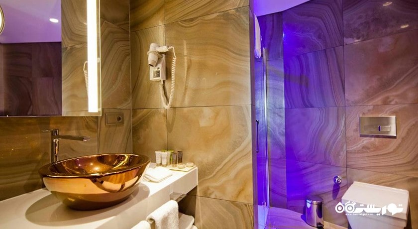 حمام و سرویس بهداشتی اتاق ها