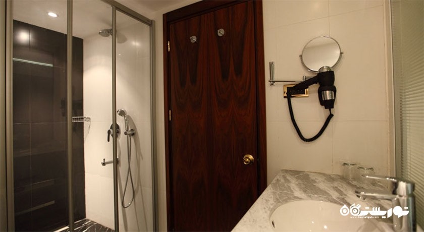 حمام و سرویس بهداشتی اتاق ها