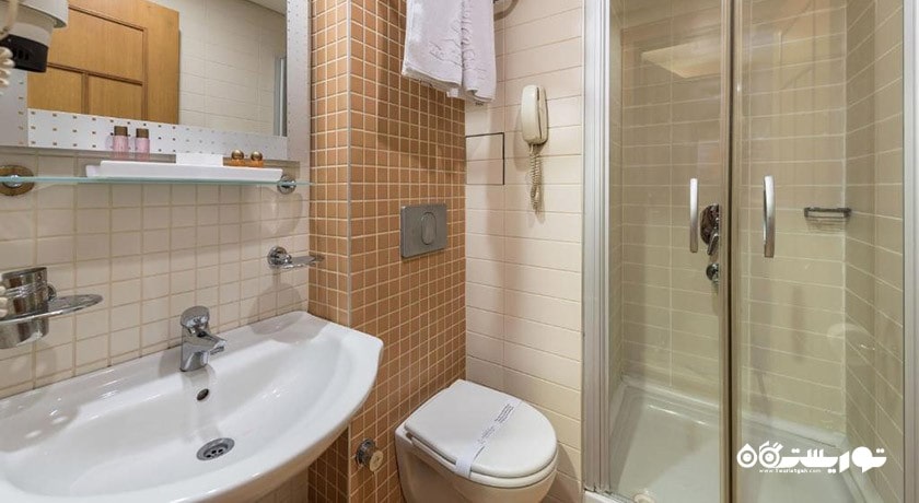 حمام و سرویس بهداشتی اتاق ها