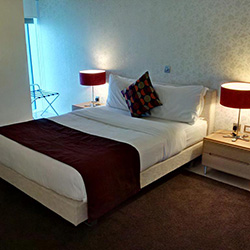 آپارتمان دوخوابه پرمیر