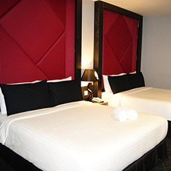 اتاق فمیلی (خانوادگی)