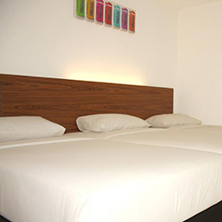 اتاق فمیلی (خانوادگی)