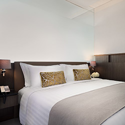 اتاق فمیلی (خانوادگی)