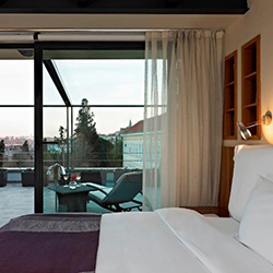 سوئیت لاکچری