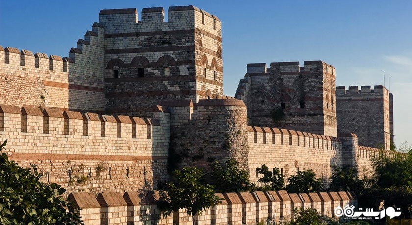 دیوارهای قسطنطنیه (دیوارهای شهر استانبول) شهر ترکیه کشور استانبول