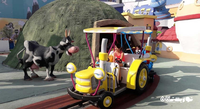 مرکز خرید ویالند شهر ترکیه کشور استانبول