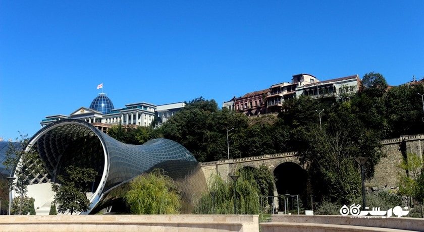 سرگرمی پارک ریکه در تفلیس شهر گرجستان کشور تفلیس