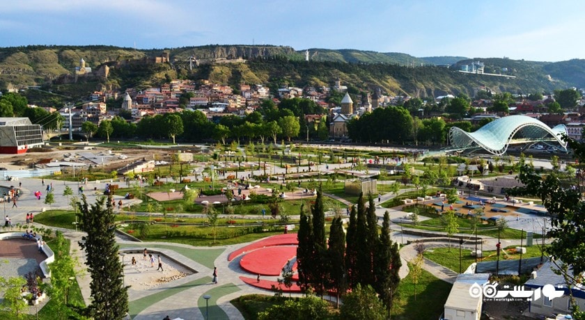 سرگرمی پارک ریکه در تفلیس شهر گرجستان کشور تفلیس