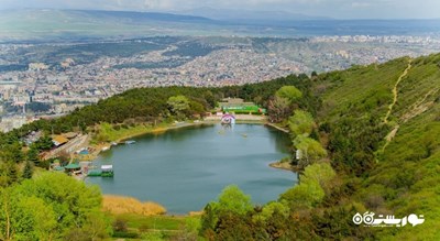 سرگرمی دریاچه لاک پشت (ترتل لیک) شهر گرجستان کشور تفلیس