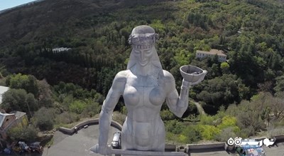  مجسمه کارتلیس ددا (مجسمه مادر گرجستان) شهر گرجستان کشور تفلیس