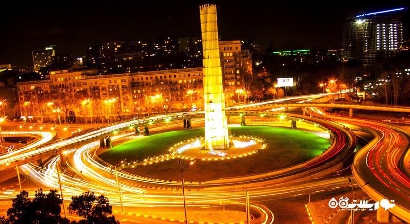  یادبود قهرمانان در تفلیس شهر گرجستان کشور تفلیس