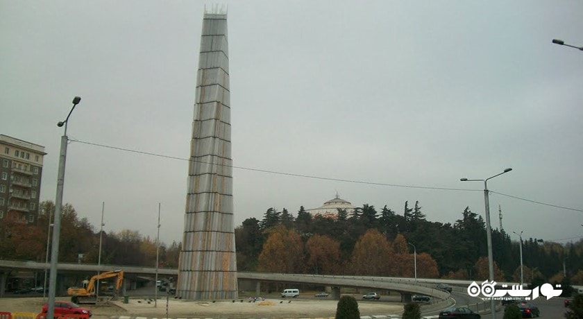 یادبود قهرمانان در تفلیس -  شهر تفلیس